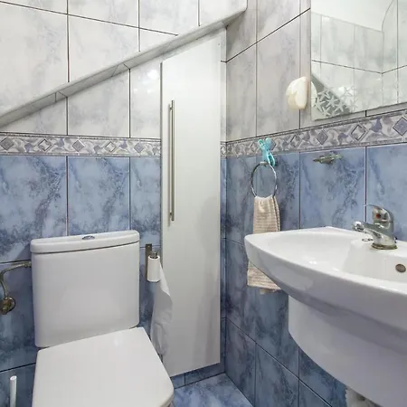 3 Bedroom Stunning Home In Torrevieja 別荘