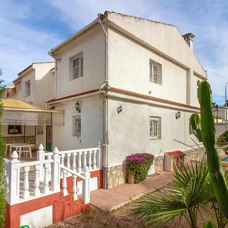 3 Bedroom Stunning Home In Torrevieja