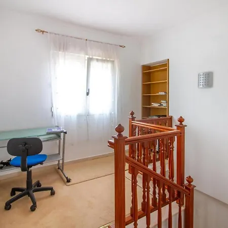 3 Bedroom Stunning Home In Torrevieja 別荘 *