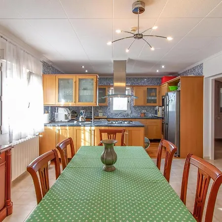 別荘 3 Bedroom Stunning Home In Torrevieja